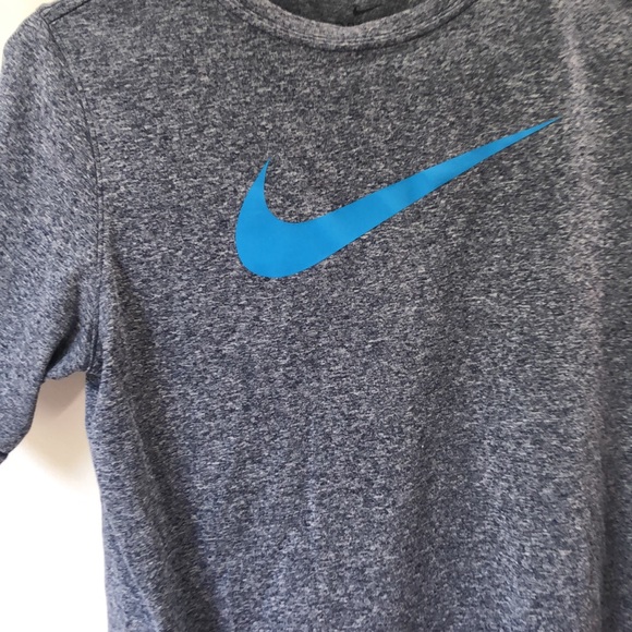 Nike Boys XL Gray Dri-FIT T-Shirt | Blue Swoosh Logo | Lightweight - Picture 5 of 10